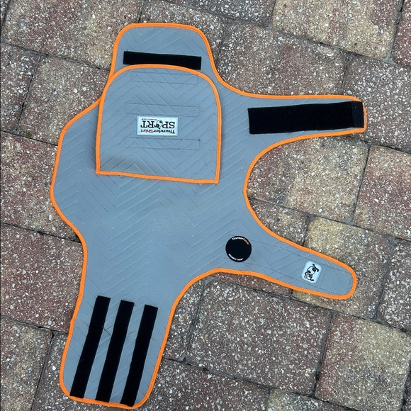 THUNDERSHIRT Platinum Anxiety Vest For Dogs size Medium - Picture 6 of 12